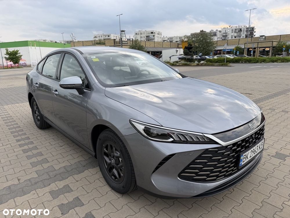 BYD Qin - 2