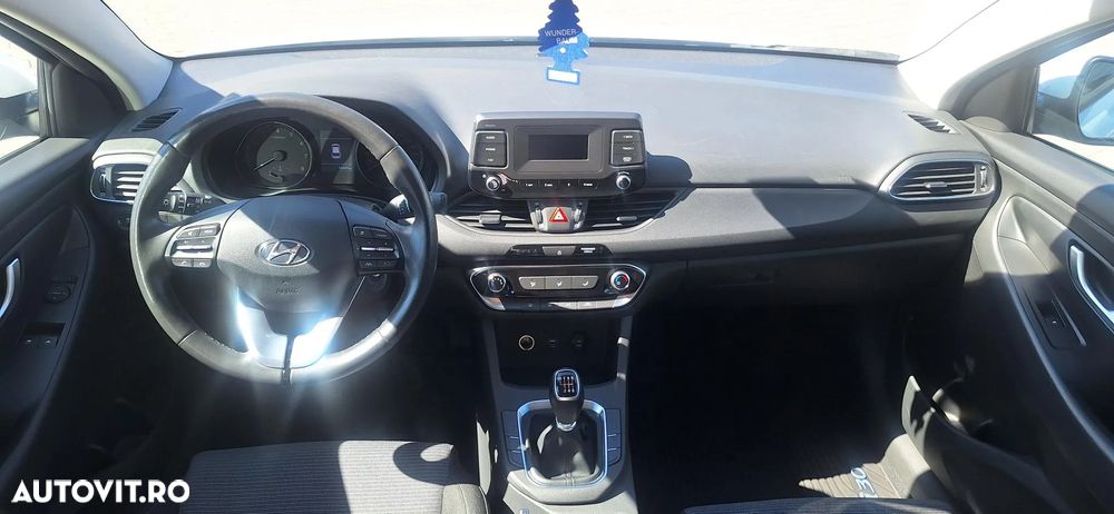 Hyundai i30 1.5 110CP 5DR M/T Comfort - 8