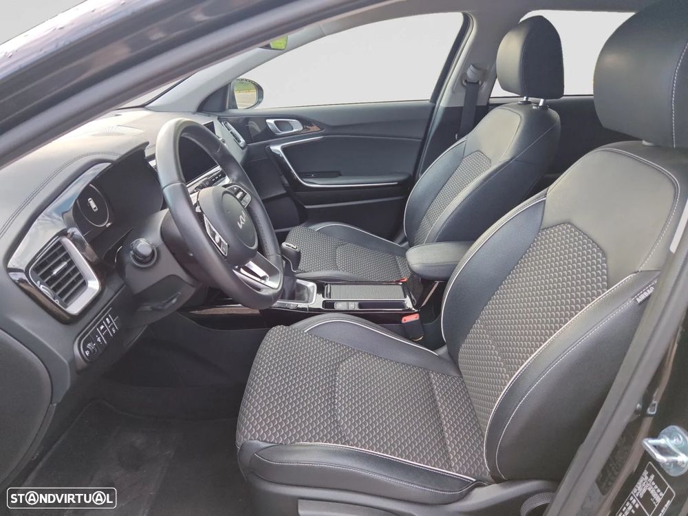 Kia Ceed SW 1.0 T-GDI Drive - 10