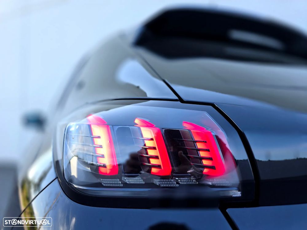 Peugeot e-208 GT - 8