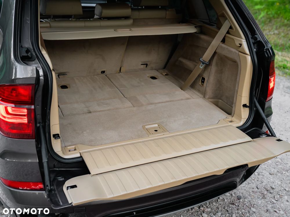 BMW X5 xDrive35i - 26