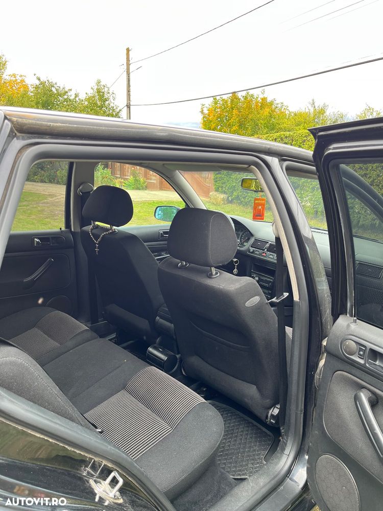 Volkswagen Golf - 8