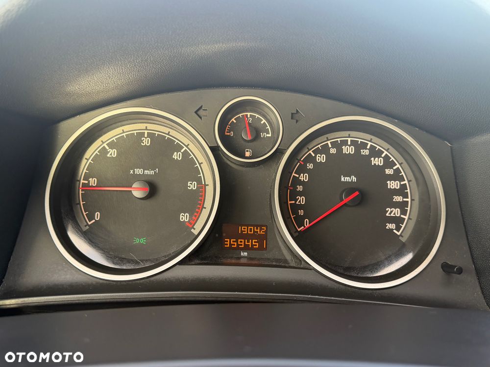 Opel Astra - 11