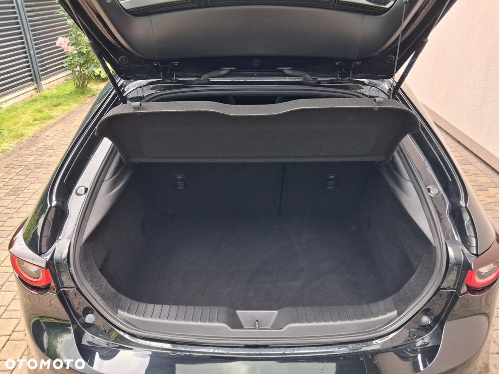 Mazda 3 e-SKYACTIV-X 186 M HYBRID HOMURA - 12