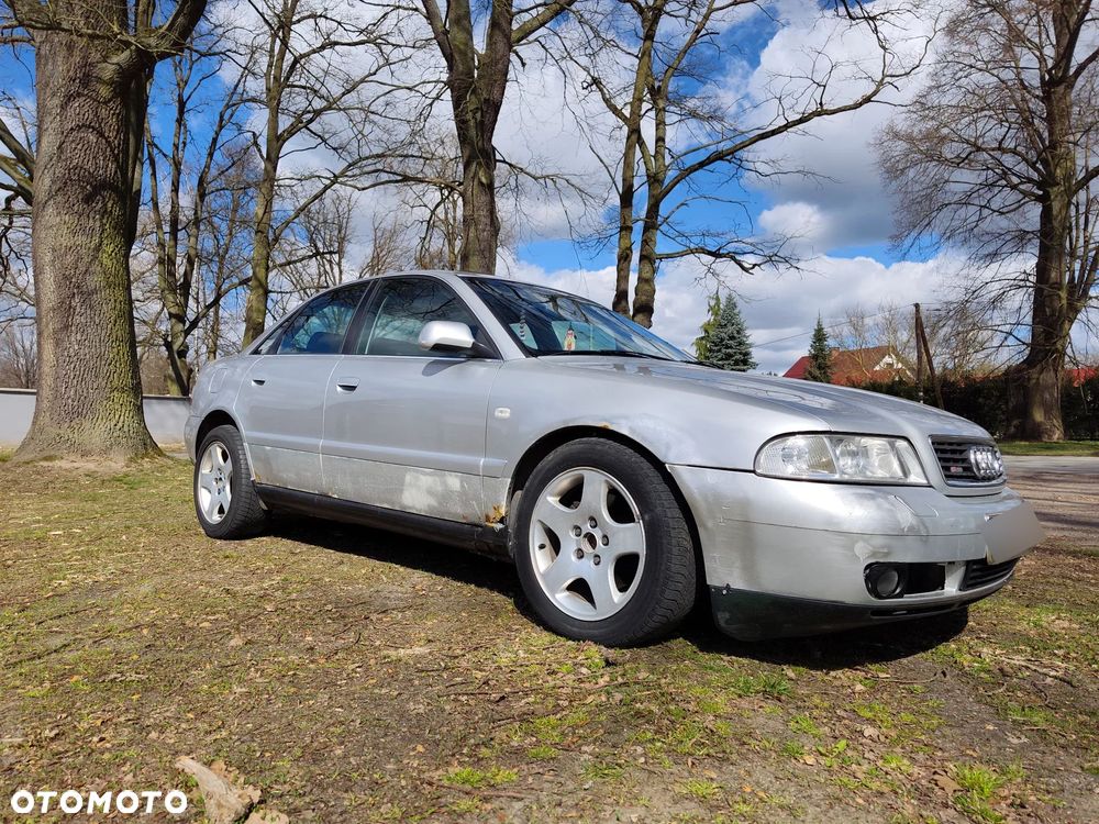 Audi A4 Limousine - 6