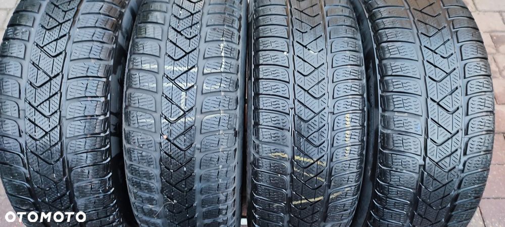 Opony Zimowe Pirelli Winter Sottozero 3 215/60/16 95H 4szt 5,5-6,3mm 2021r