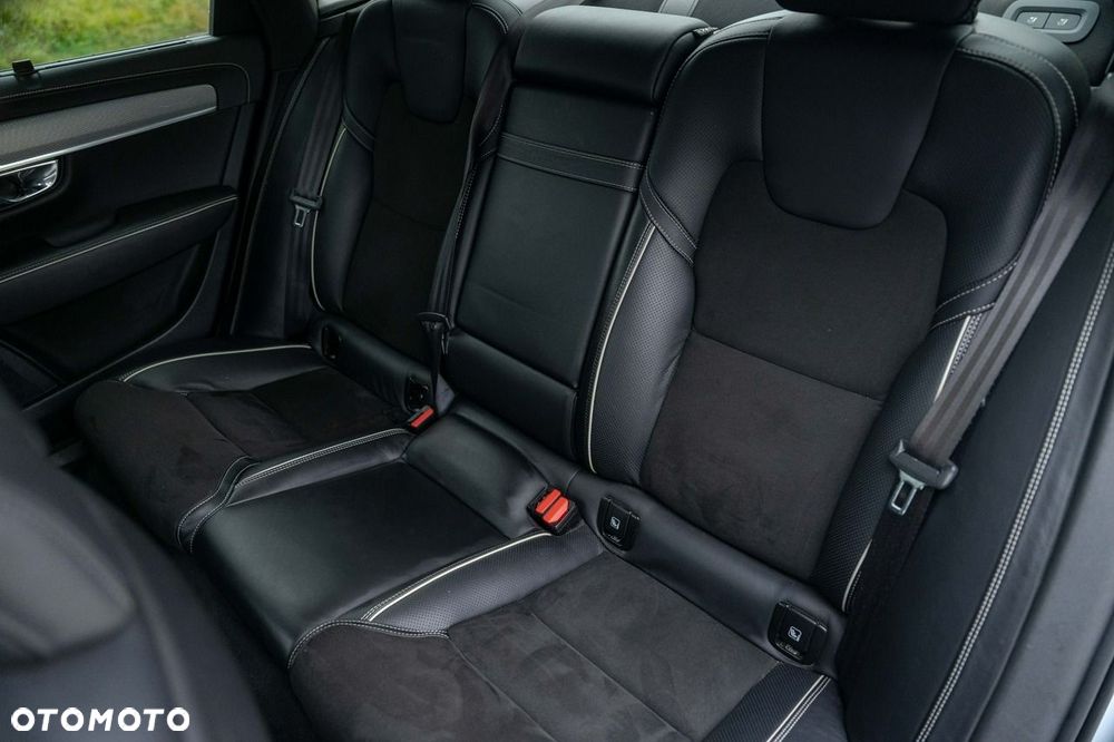 Volvo S90 - 28