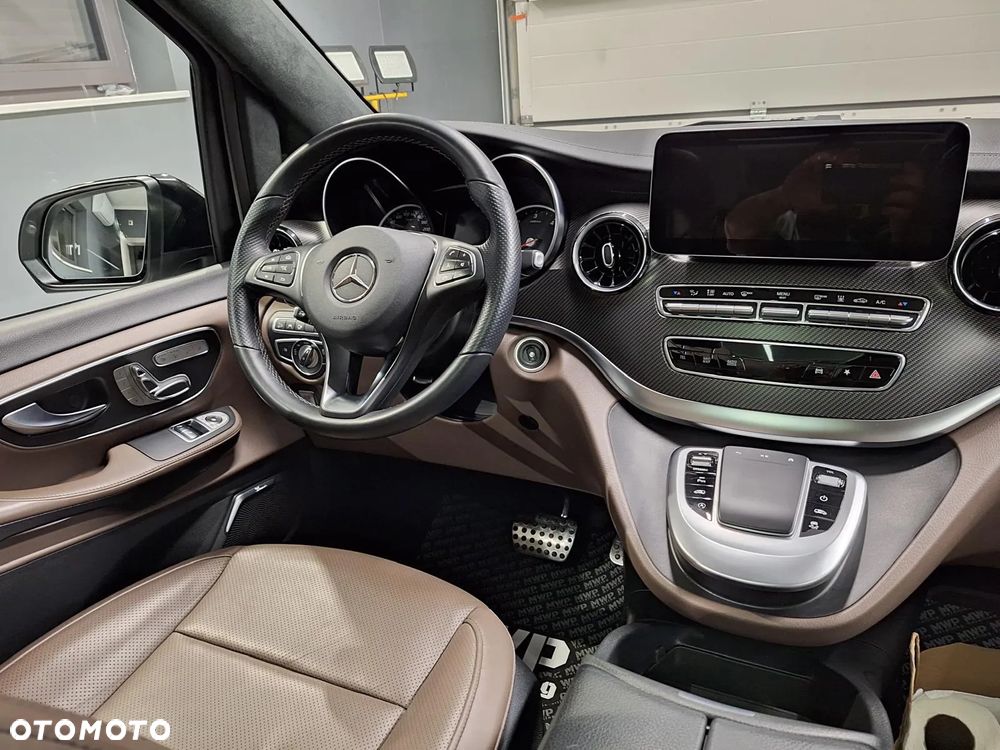 Mercedes-Benz Klasa V 300 d 4-Matic Exclusive 9G-Tronic (d³ugi) - 4