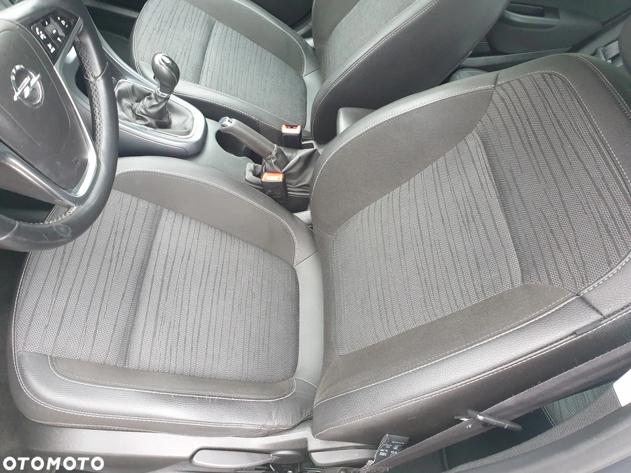 Opel Astra 1.4 Turbo Sports Tourer 150 Jahre - 16