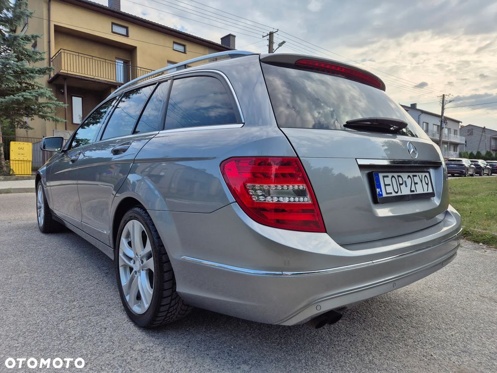 Mercedes-Benz Klasa C 180 T BlueEFFICIENCY Avantgarde - 29