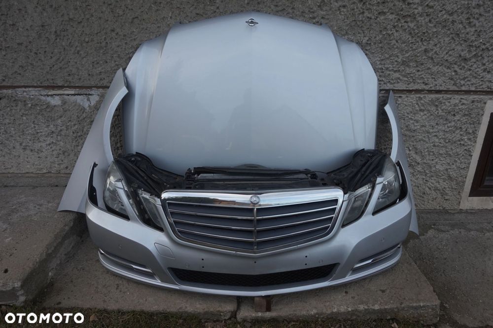 WZMOCNIENIE PAS KOMPLETNY PRZÓD MERCEDES W212 - 1