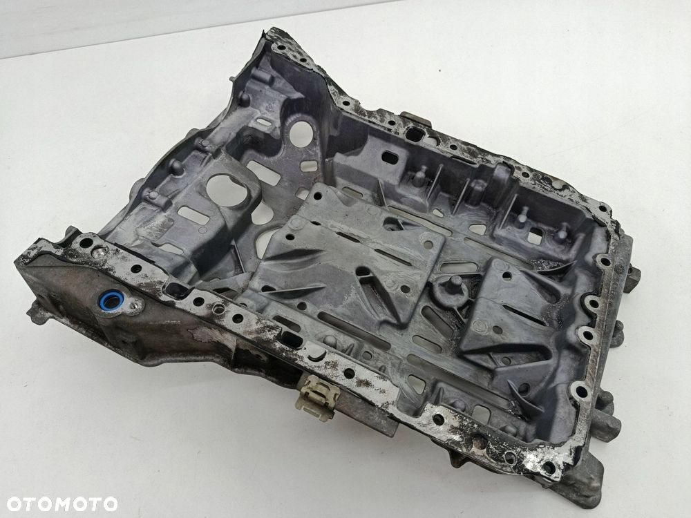 MERCEDES W212 2.2 CDI MISKA OLEJOWA A6510140200 - 1