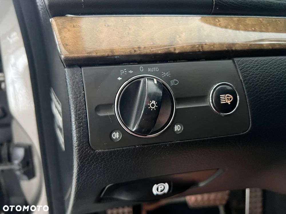 Mercedes-Benz Klasa E 320 CDI Avantgarde - 21