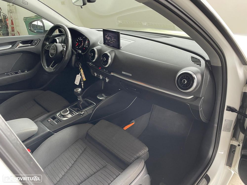 Audi A3 Sportback 1.0 TFSI sport - 24