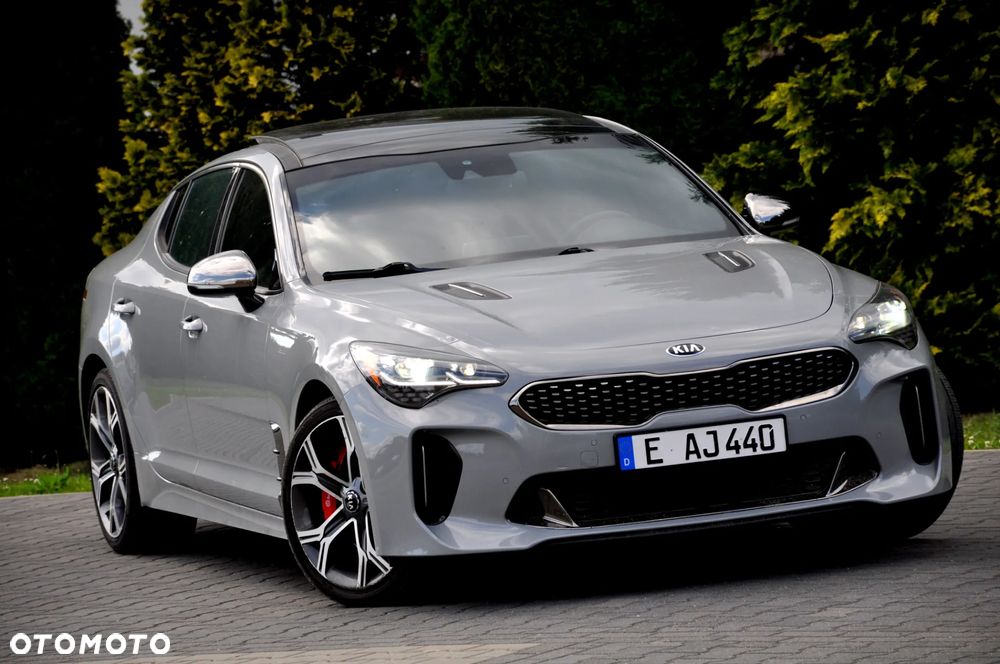 Kia Stinger - 9