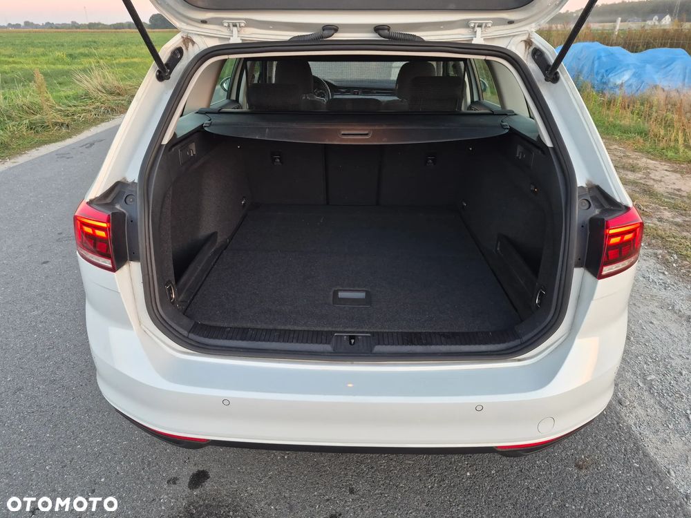 Volkswagen Passat 1.5 TSI ACT mHEV Style DSG - 16