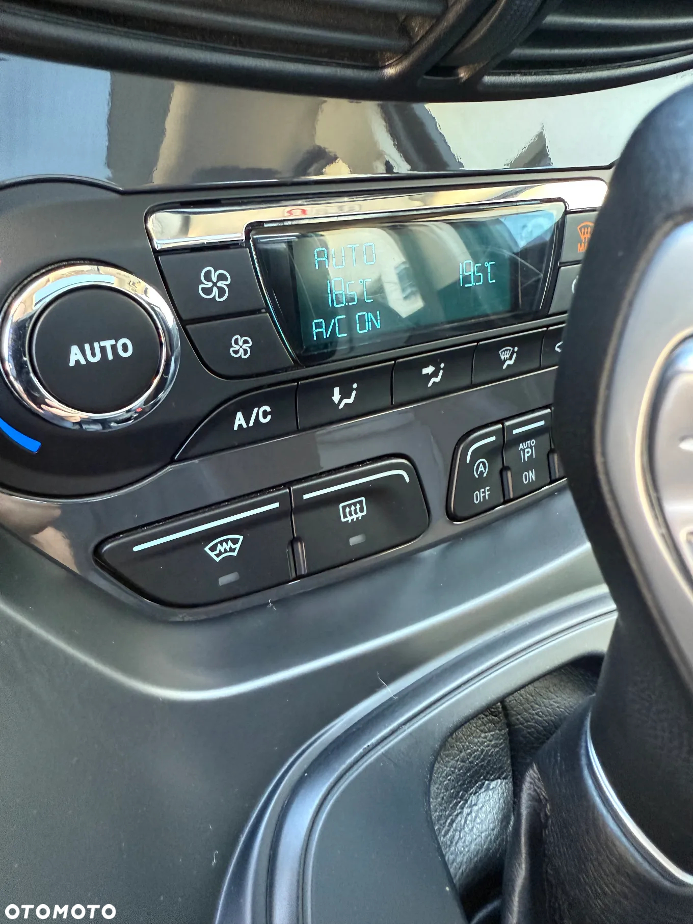 Ford Kuga 2.0 TDCi 4WD Titanium Plus - 26