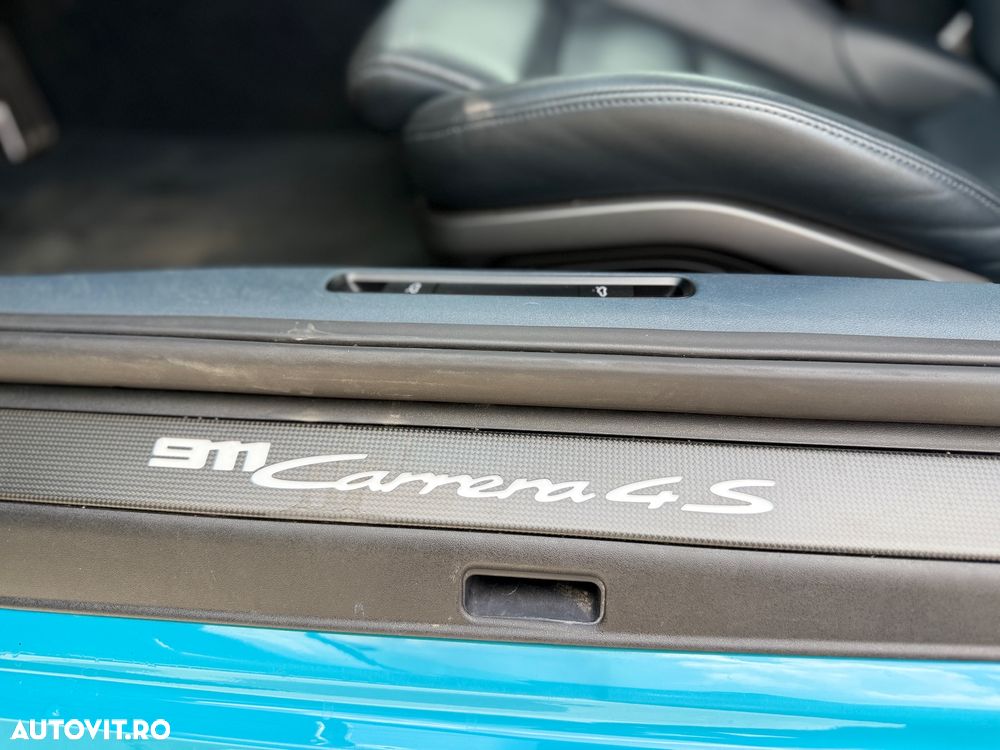 Porsche 911 Carrera 4S PDK - 33