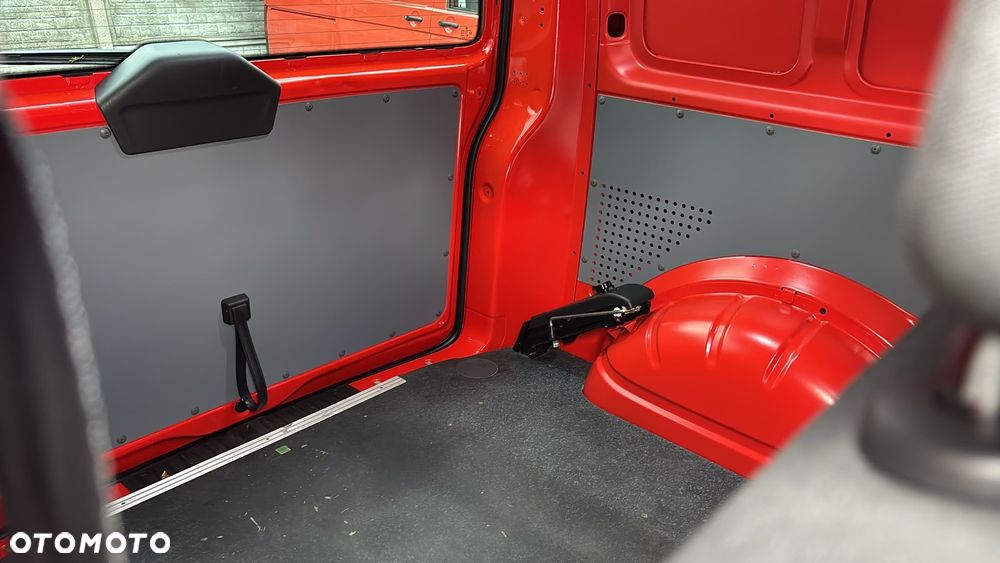 Volkswagen Transporter - 28