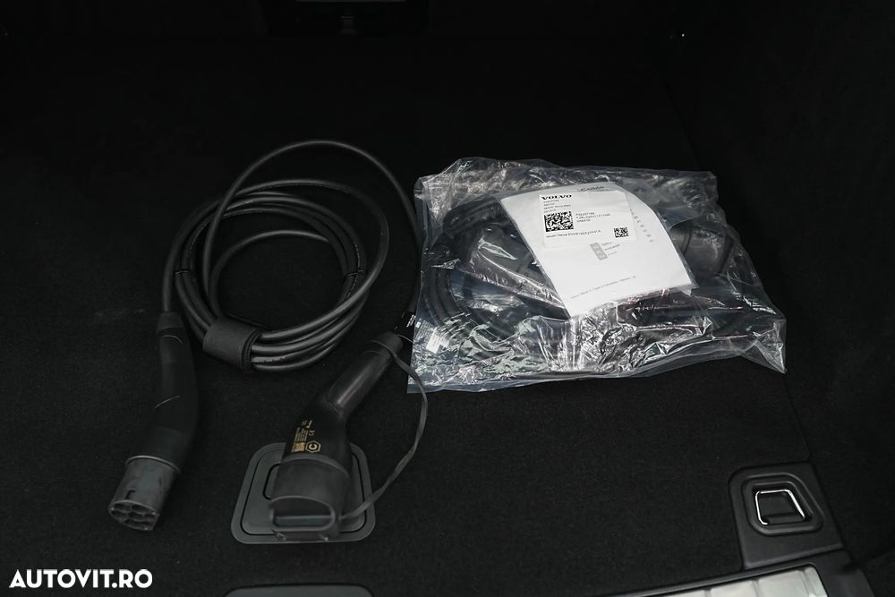 Volvo XC 60 Recharge T6 Twin Engine eAWD Inscription Expression - 34