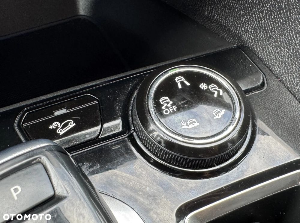 Peugeot 3008 BlueHDi 130 Stop & Start EAT8 Active - 27