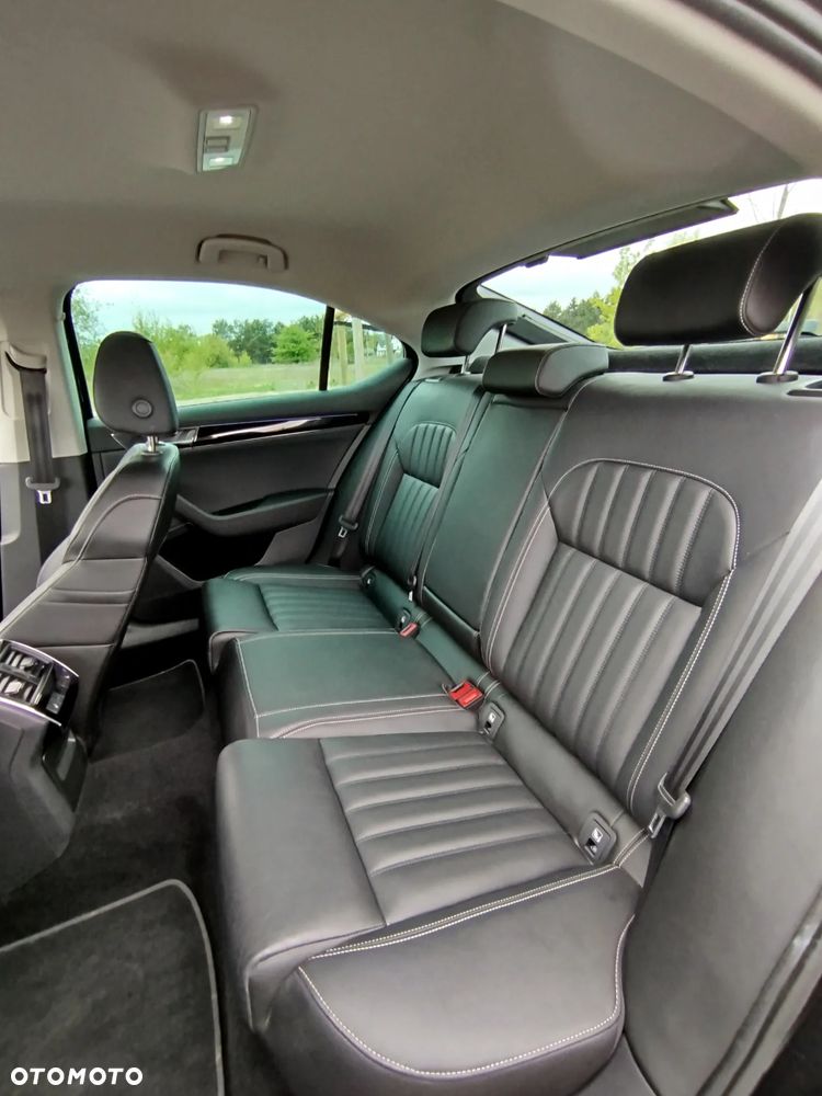Skoda Superb 2.0 TDI SCR L&K DSG - 18