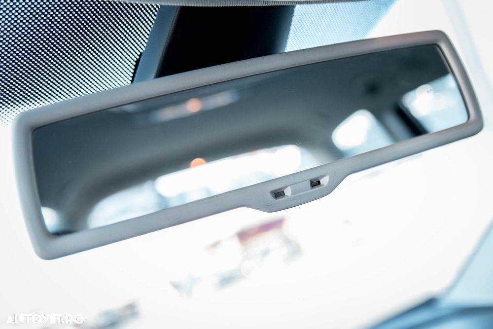 Volkswagen Passat 1.6 TDI DPF BlueMotion Technology Highline - 12