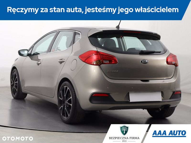Kia Ceed - 5