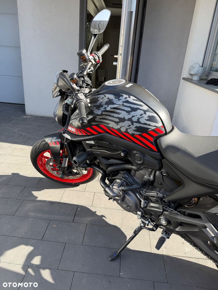 Ducati Monster - 3