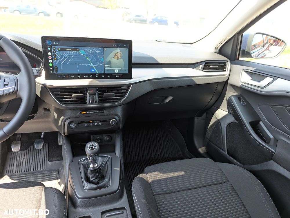 Ford Focus 1.0 EcoBoost 6MT MHEV Titanium X - 6