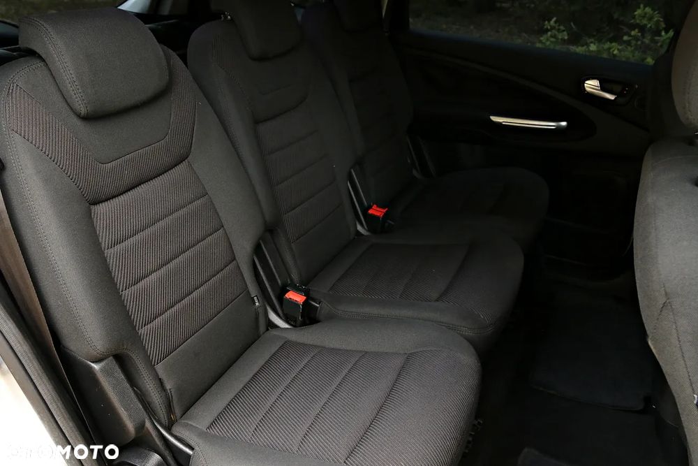 Ford S-Max 2.0 TDCi DPF Champions Edition - 9