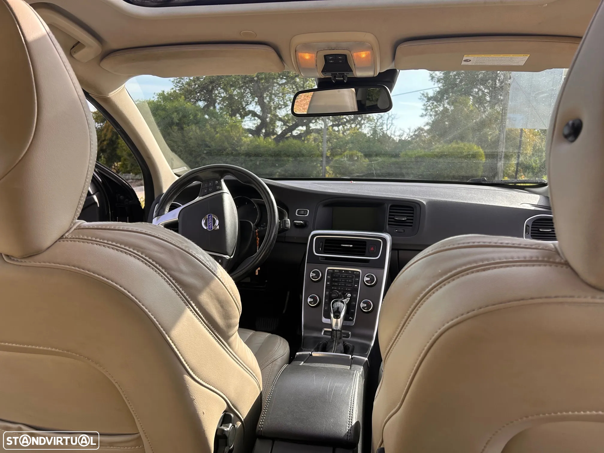 Volvo V60 2.4 D6 Summum AWD Phev - 13