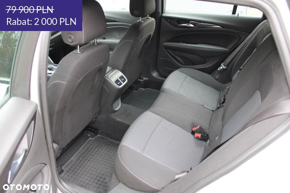 Opel Insignia - 12