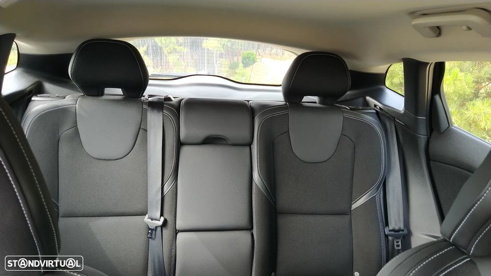 Volvo V40 2.0 D2 Kinetic Geartronic - 10