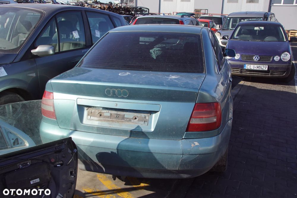 Auto na części - Audi A4 B5 1.8 20V 125 KM APT DWH LX6V 1999R Silnik Skrzynia Drzwi Błotnik Klapa Lampa Lusterko Klamka Szyba Deska Kokpit Sterownik Moduł Czujnik Licznik Panel Kierownica - 5