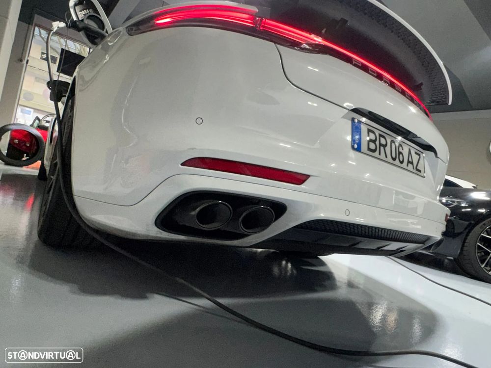 Porsche Panamera 4 E-Hybrid Platinum Edition - 6
