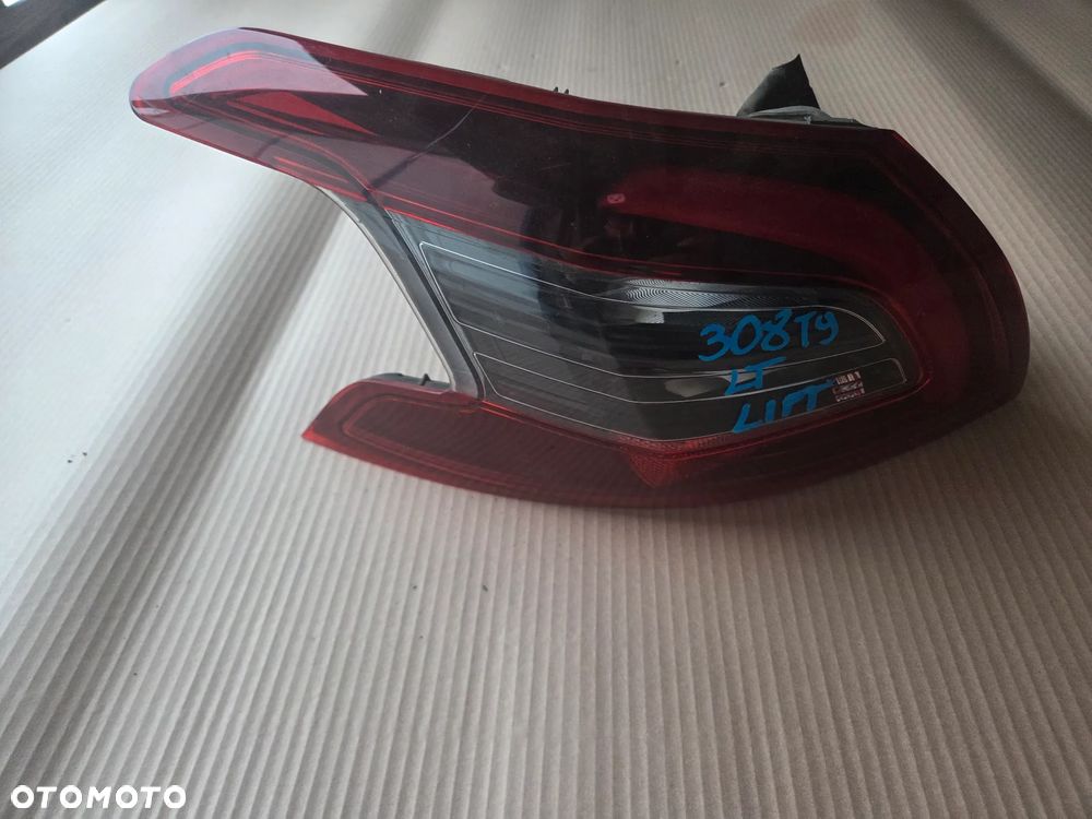 Lampa tylna lewa Peugeot 308 T9 LIFT - 1
