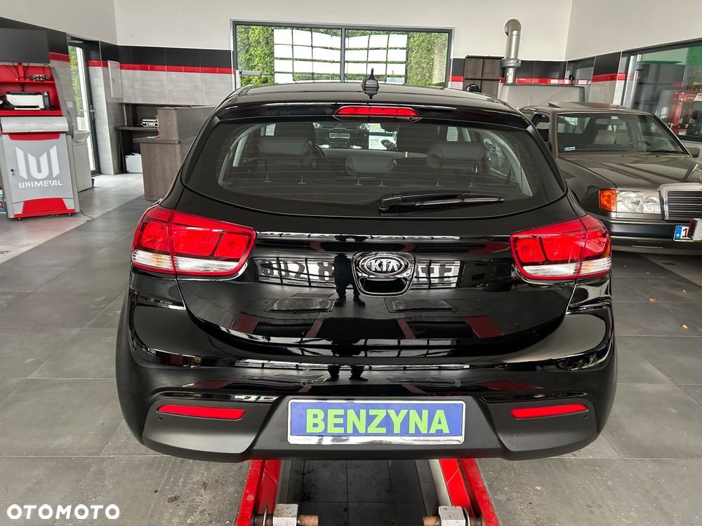 Kia Rio 1.2 L Business Line - 38