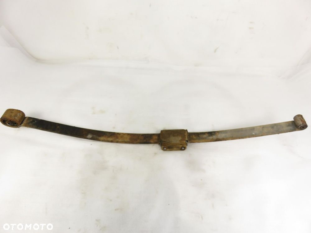 RESOR TYŁ DODGE CARAVAN - 1