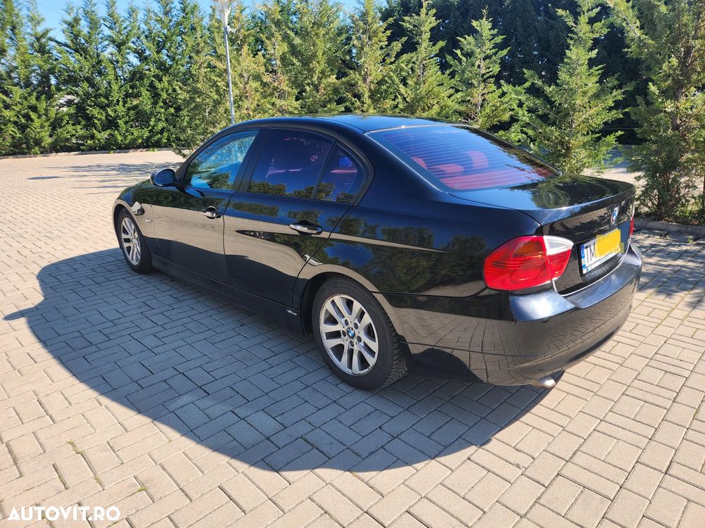 BMW Seria 3 318d - 5
