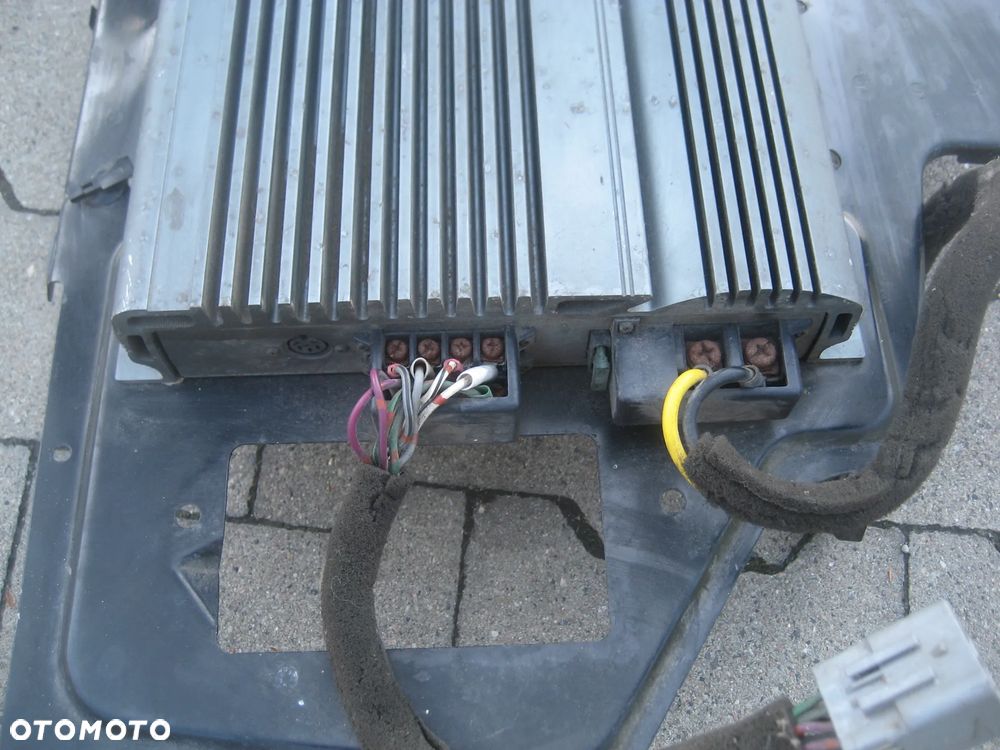 volvo c70 98-04r wzmacniacz radia 3533876 4x60w - 3