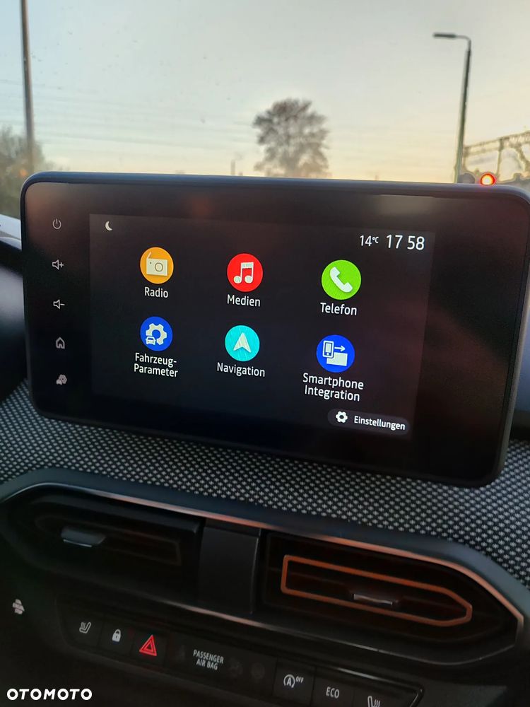 Dacia Sandero - 27
