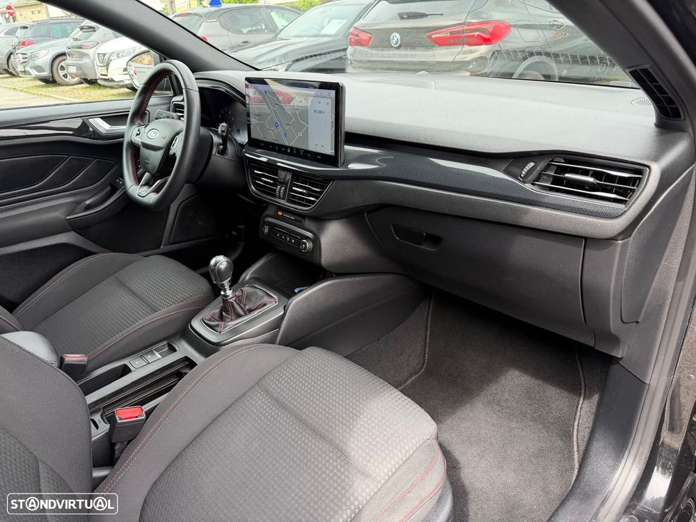 Ford Focus SW 1.0 EcoBoost MHEV ST-Line - 16
