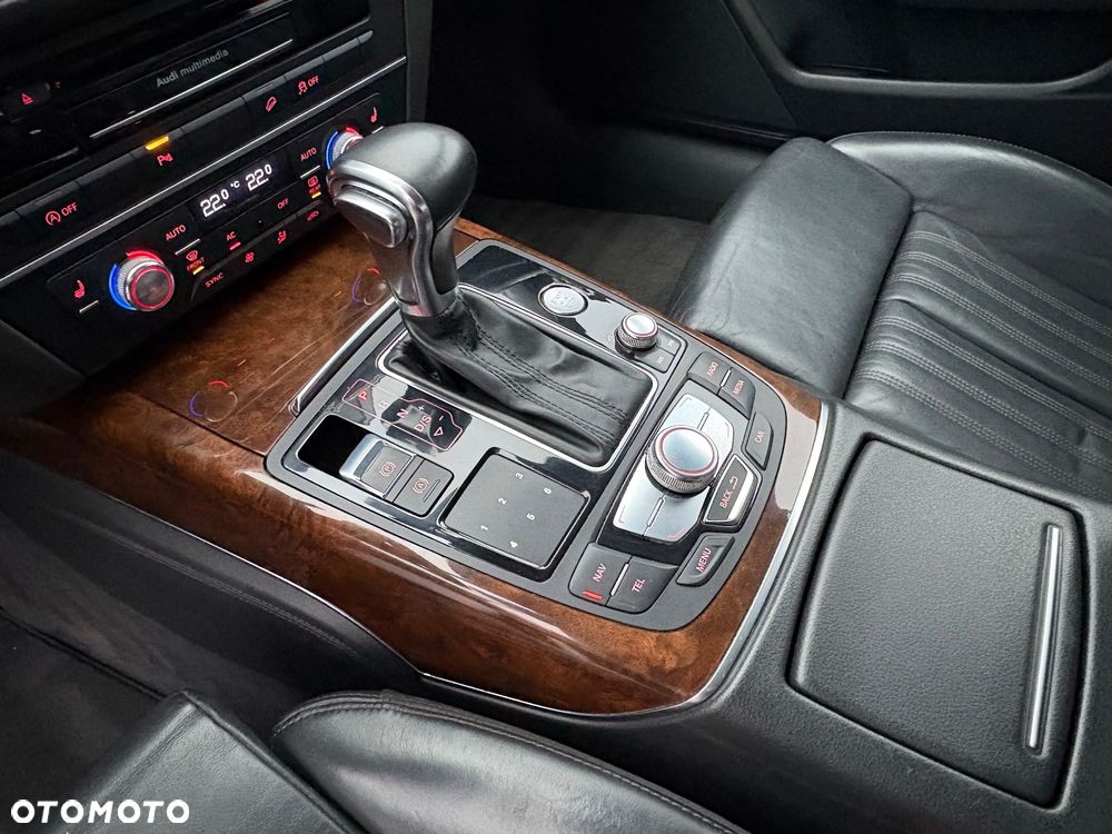 Audi A6 Allroad - 16