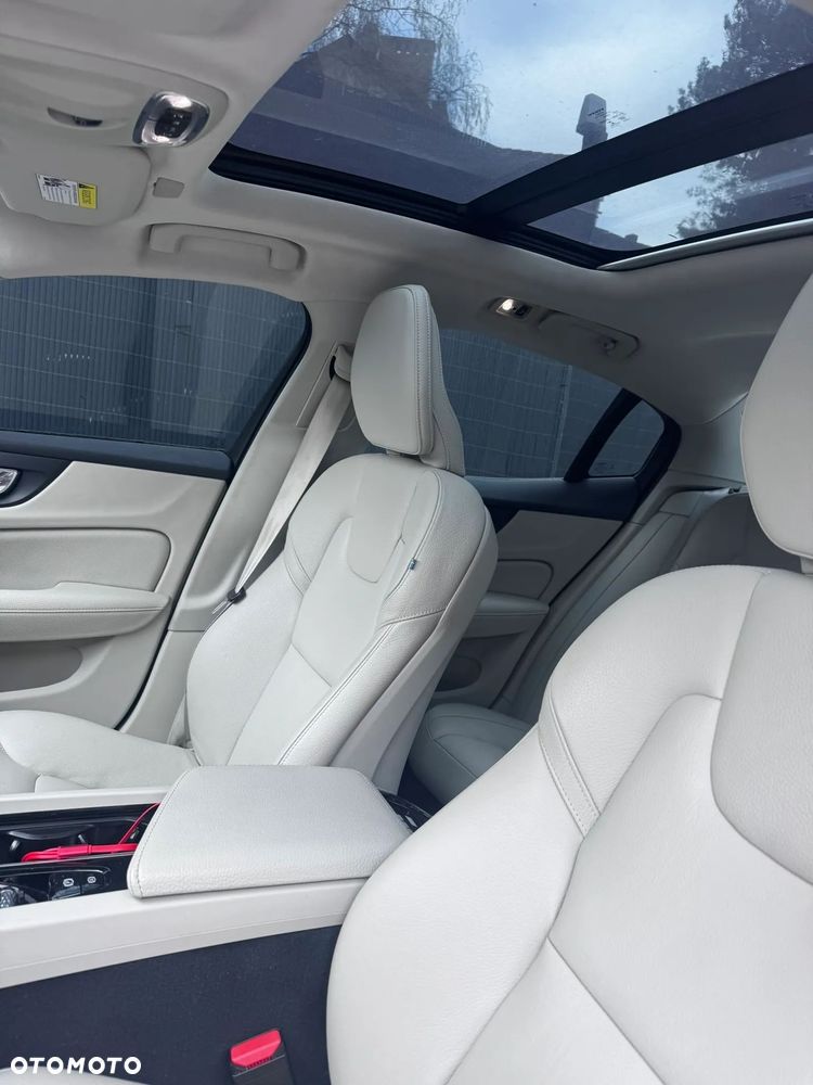Volvo S60 - 3