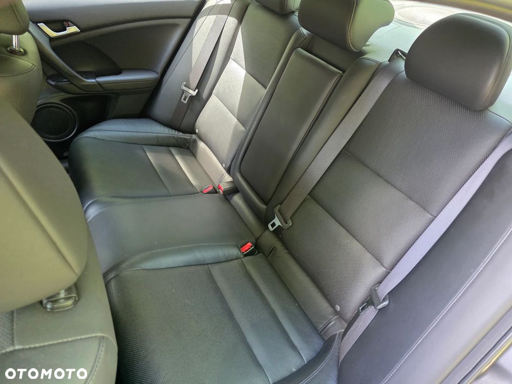 Honda Accord 2.4 Executive - 13