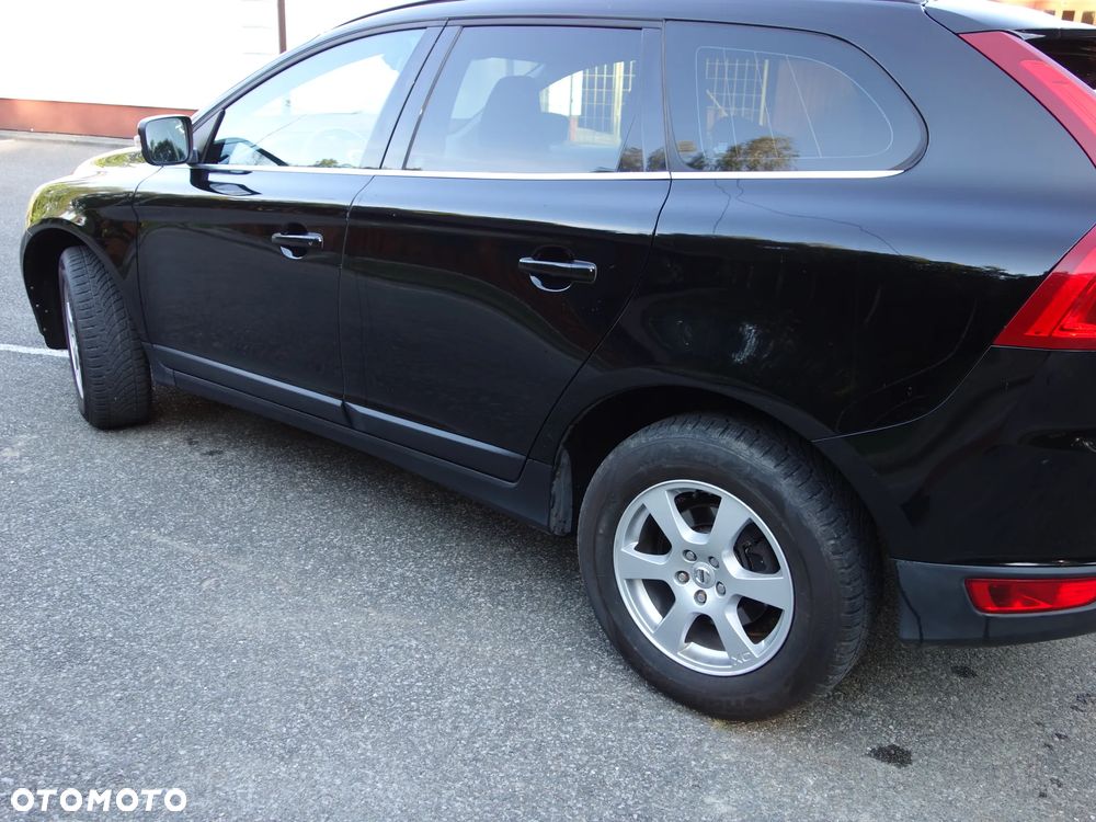 Volvo XC 60 2.4D Momentum - 11