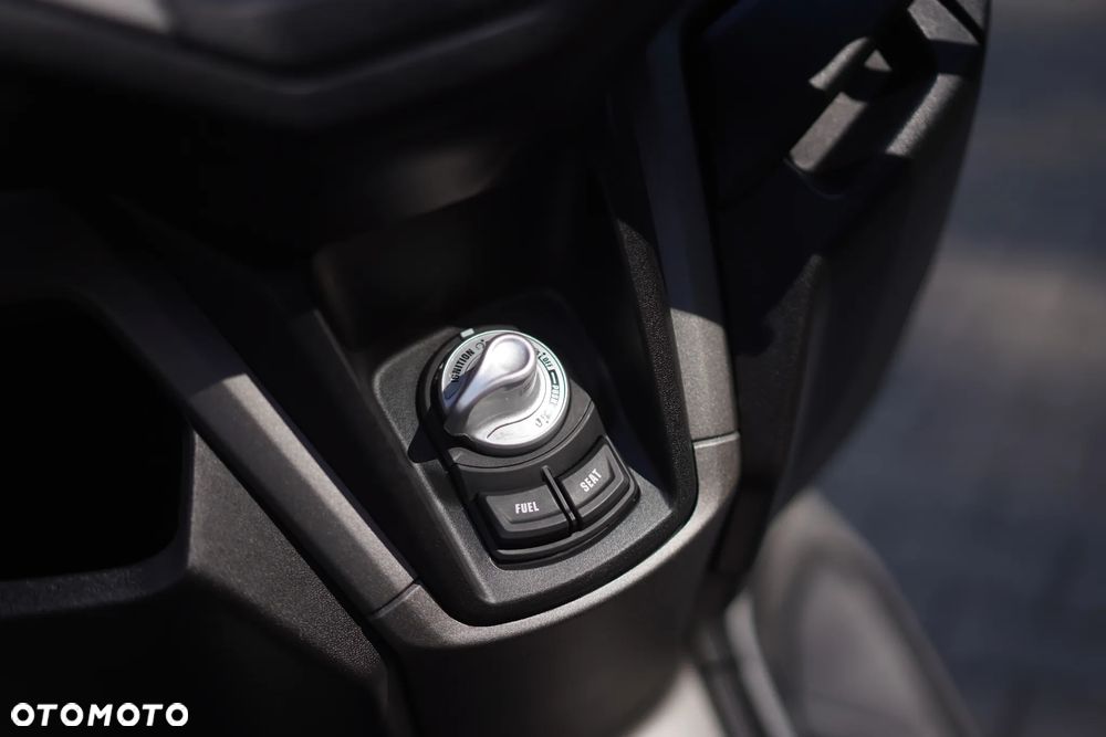 Yamaha NMAX - 8