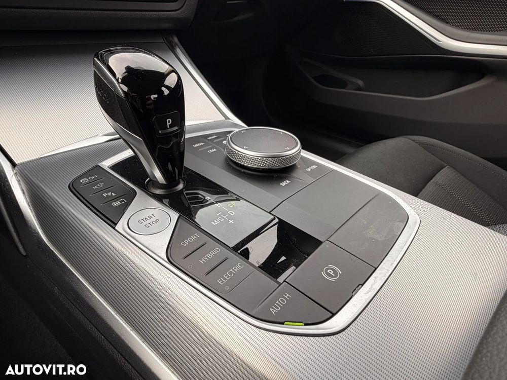 BMW Seria 3 330e Aut. Advantage - 15