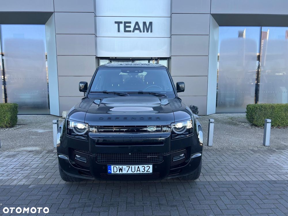 Land Rover Defender - 2